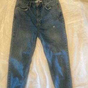 MOM JEANS